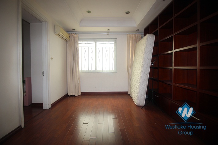 Ciputra good priced high floored apartment for rent in E Tower